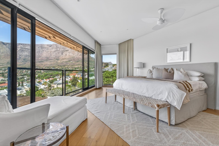4 Bedroom Property for Sale in Tamboerskloof Western Cape